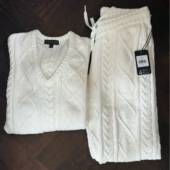 NWT: PJ Salvage Chenille Cable Knit Sweater & Pants Lounge Set. XS - Picture 12 of 12